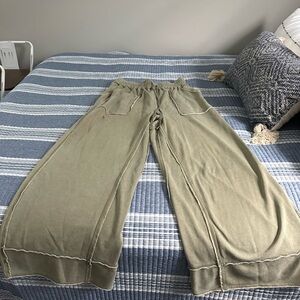 Size small Daily Practice set from Anthropologie. Worn twice.